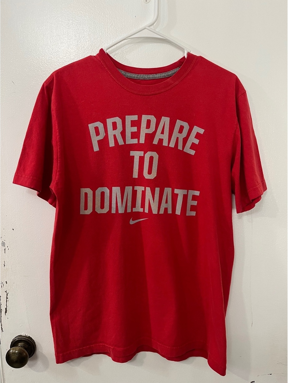 Nike Red 'Prepare to Dominate' Graphic T-Shirt, Medium, 100% Cotton, Regular Fit
